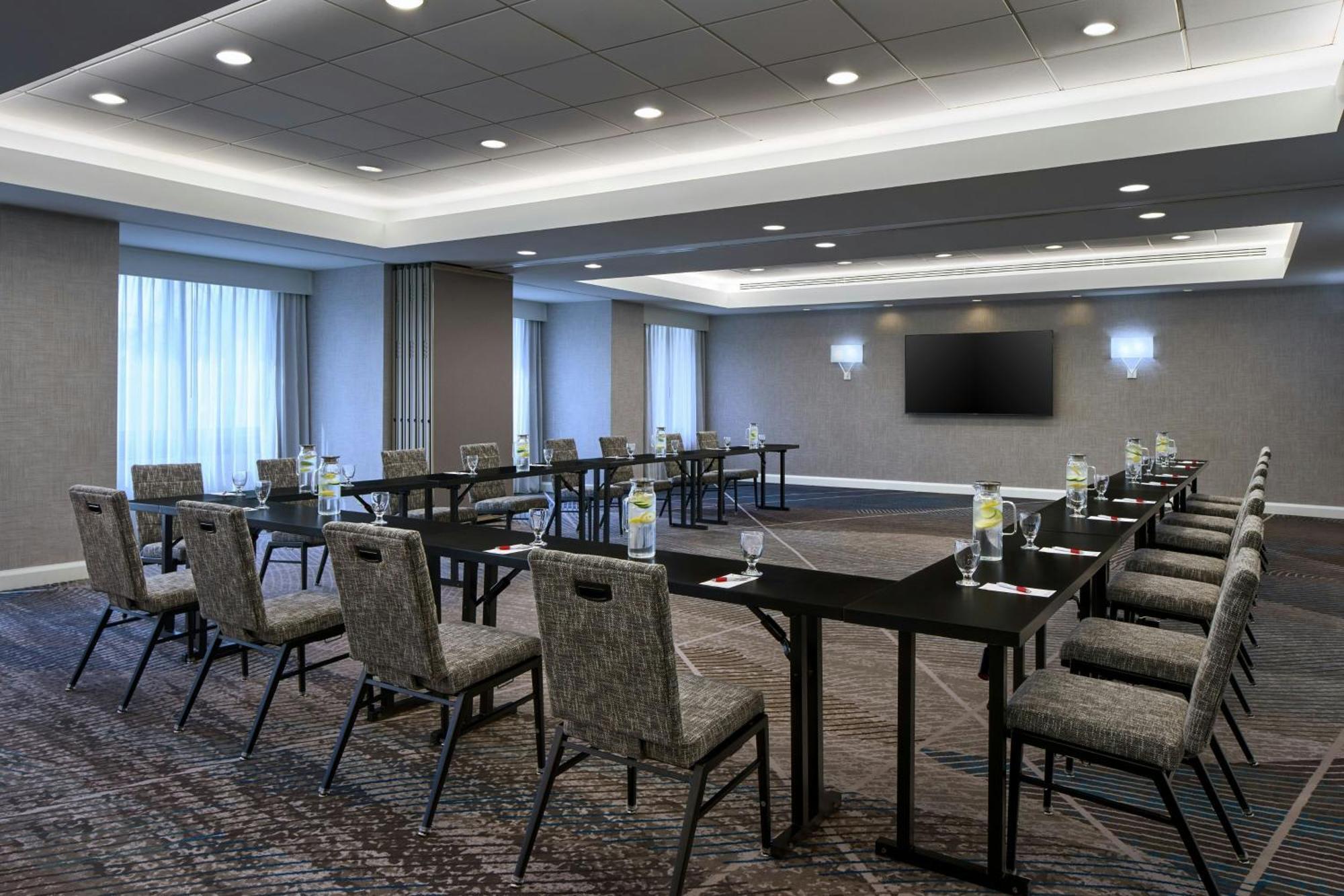 Washington Dulles Marriott Suites Херндон Экстерьер фото