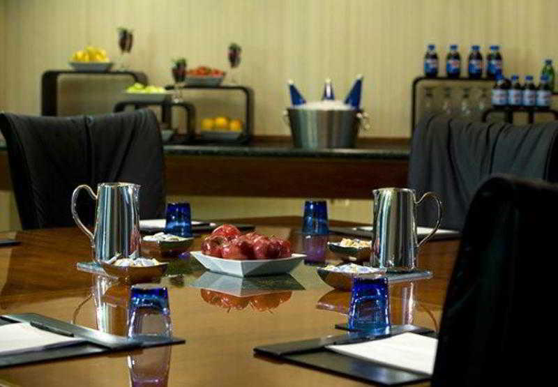 Washington Dulles Marriott Suites Херндон Экстерьер фото
